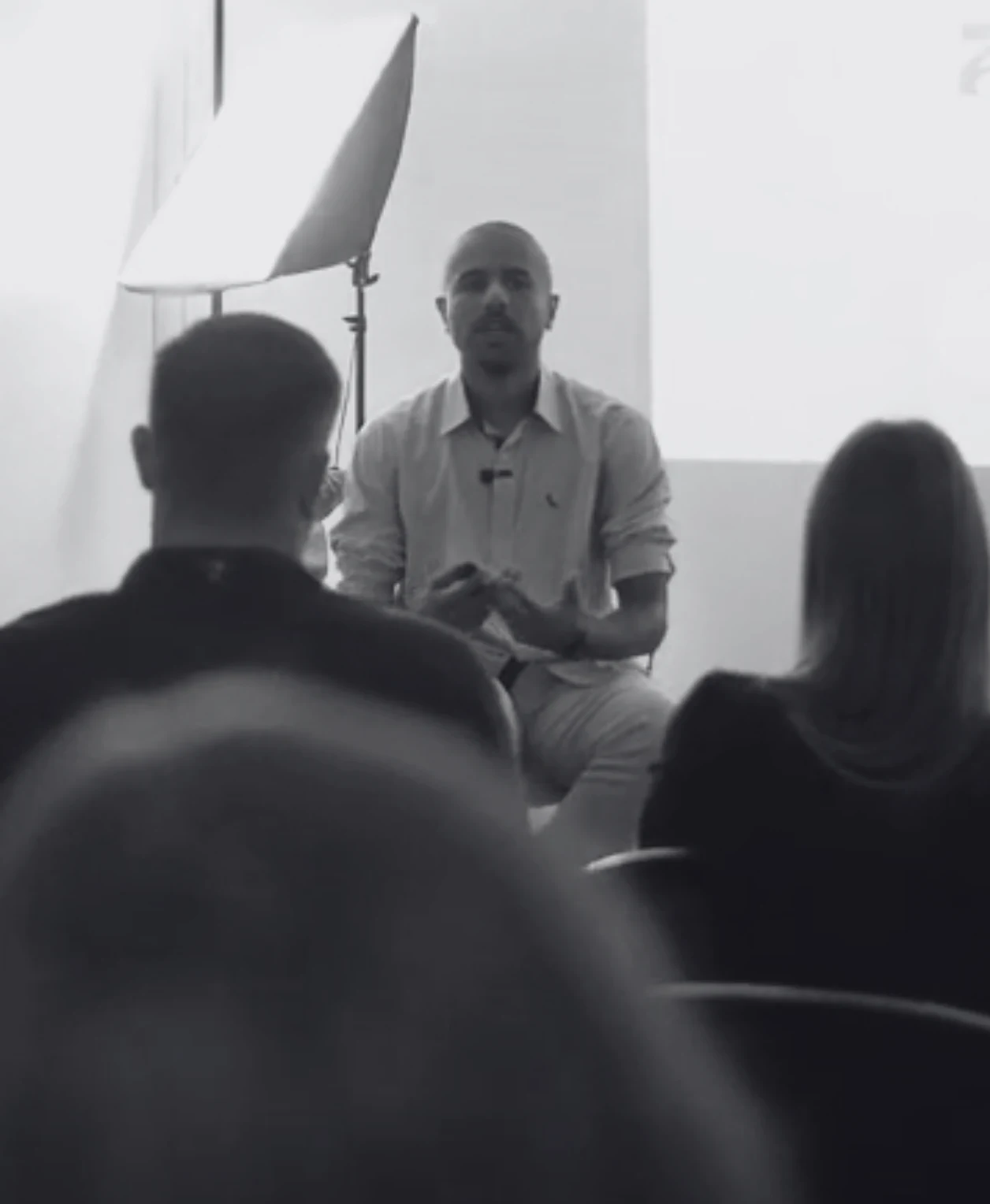 Inácio Nascente apresentando para empreendedores